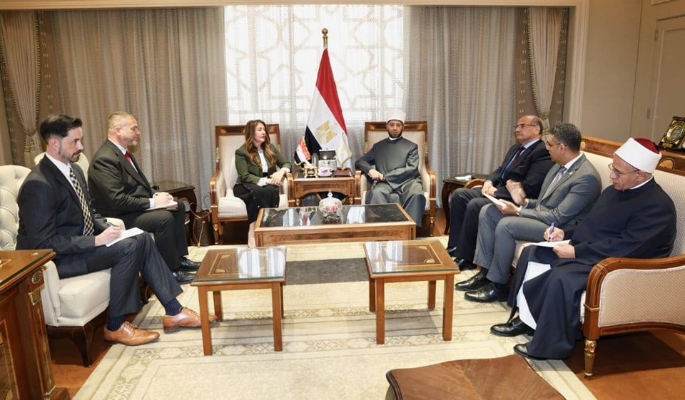 ماذا يريد ترامب من وزارة الأوقاف المصرية؟ الأزهري يستقبل السفيرة الأمريكية